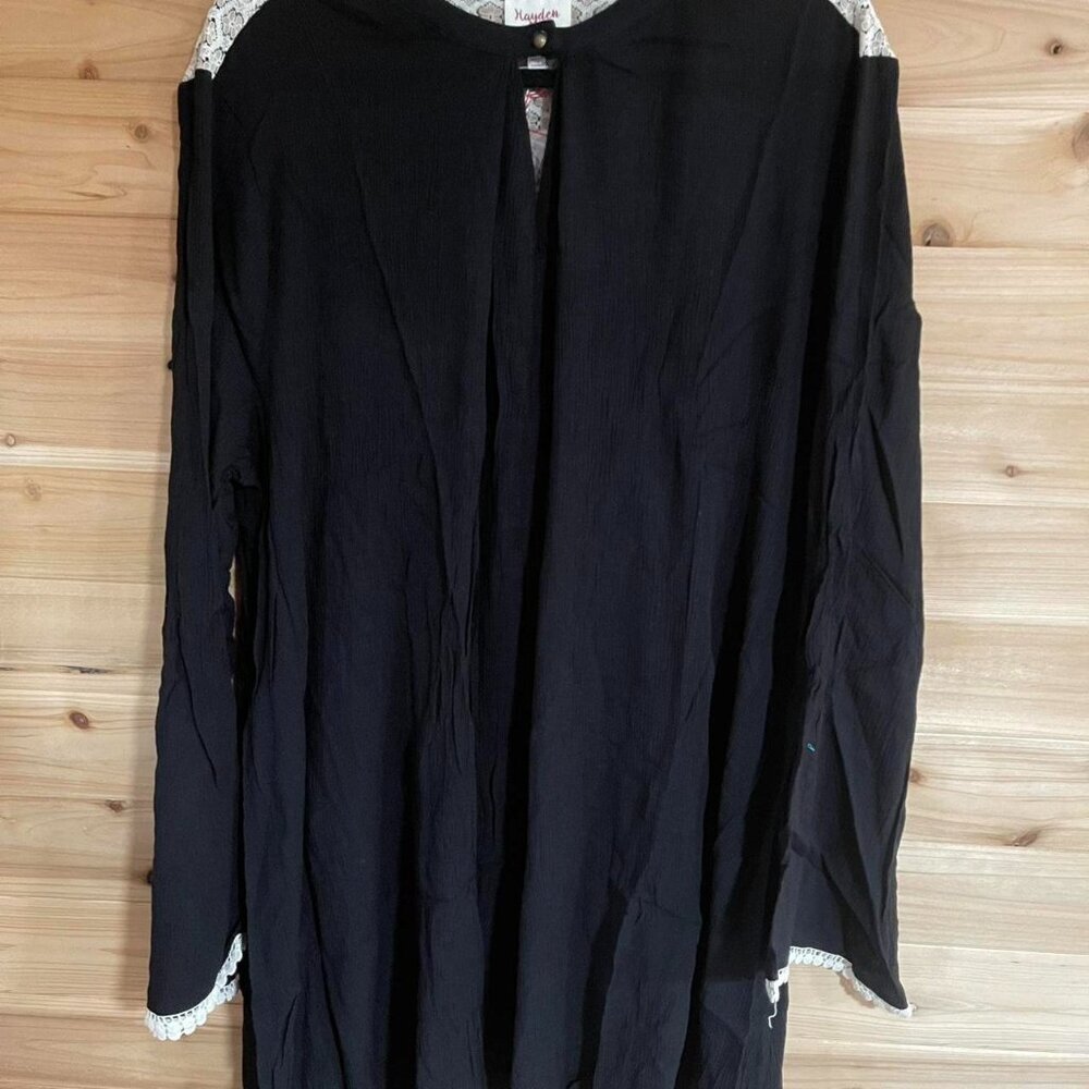 Hayden LA -Black Lace Trim Blouse